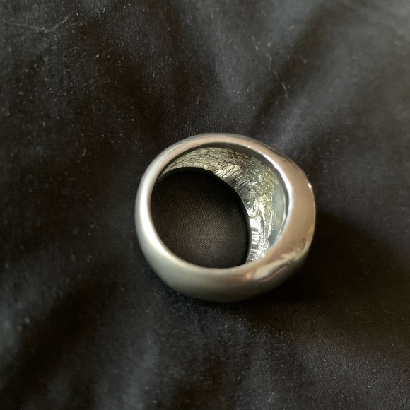 Ring Acacia Strain - Picture 2 of 4